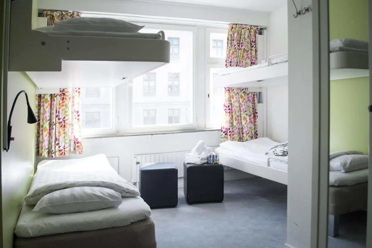 Slottsskogen Hotel Gothenburg 2*,
