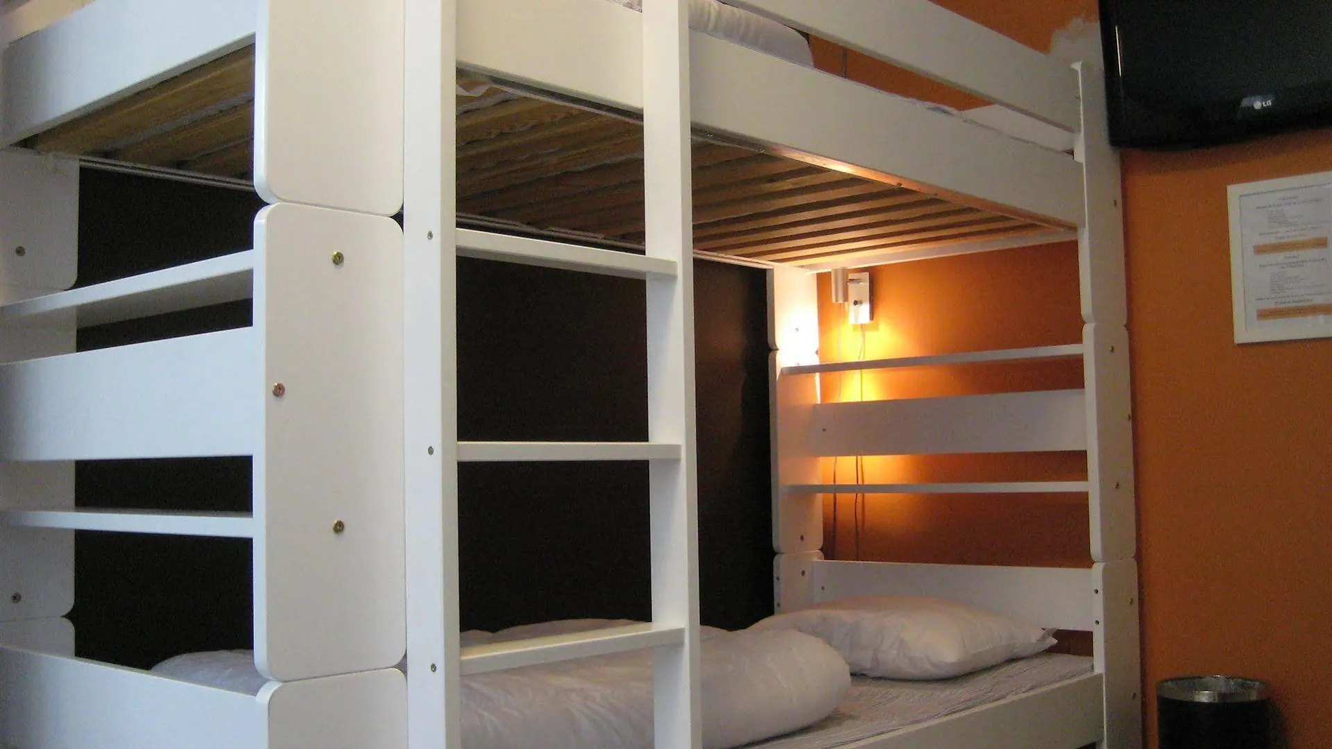 Slottsskogen Hotel Gothenburg 2*,